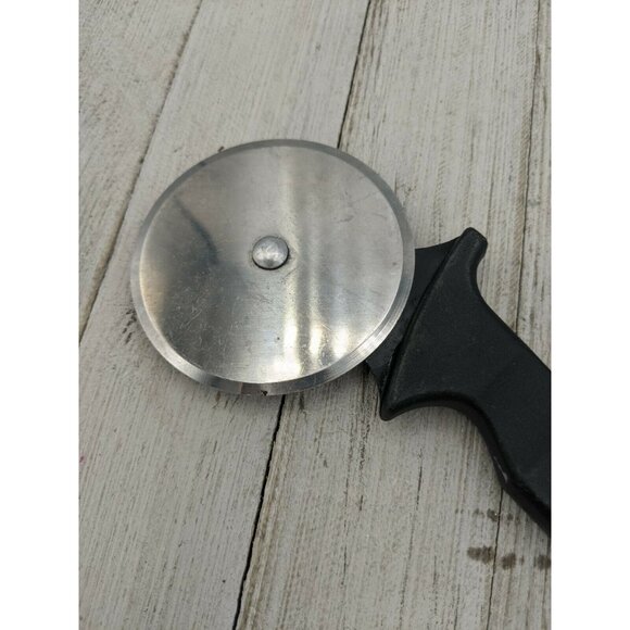 Farberware Pizza Cutter Wheel 6 1/2" Total 2 3/8" Wheel Diameter - Picture 2 of 5